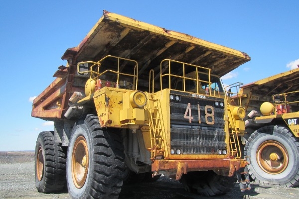 Caterpillar 789
Camion
mines
minerai
hors route